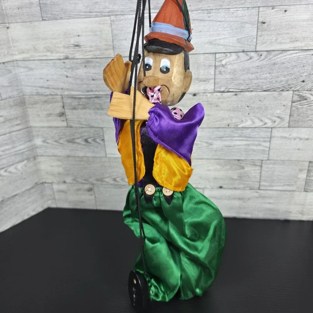 No brand vintage marionette